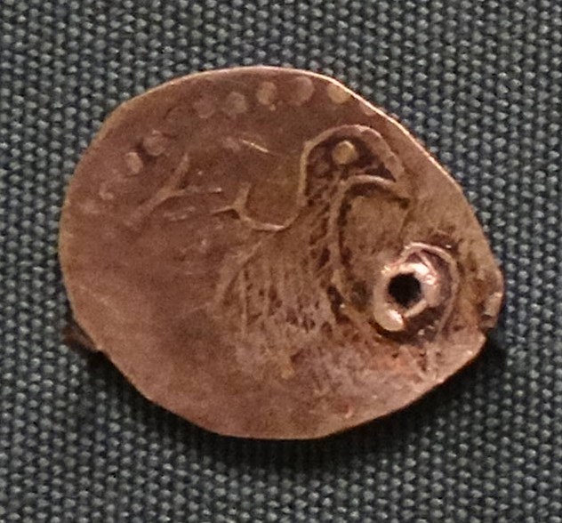 Монета Мордовка (птица вправо, рисунок тонкий и чёткий, низкий вес). Разновидности, подробное описание