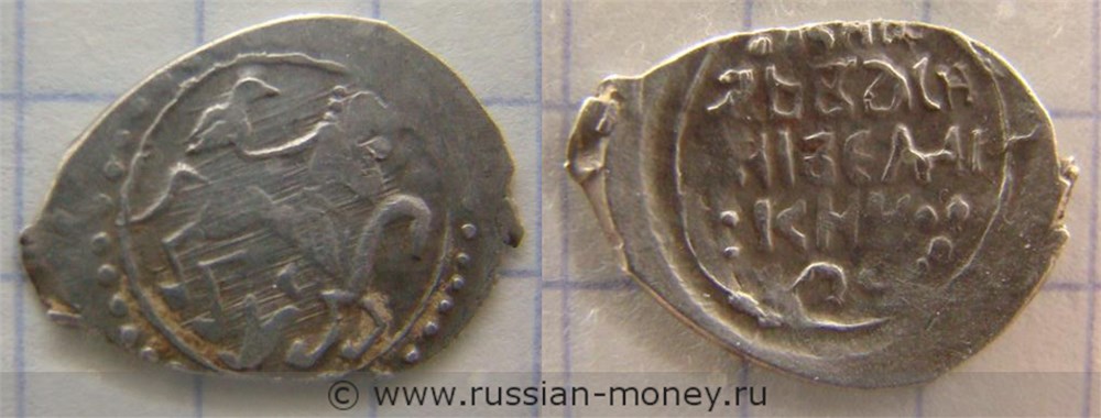 Монета Денга (всадник с соколом вправо, на обороте линейная надпись). Разновидности, подробное описание