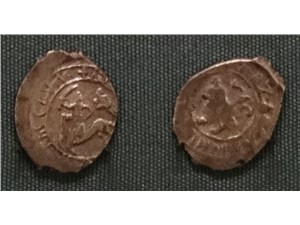 Денга (Самсон, на обороте всадник с саблей влево, кольцевые надписи с именами двух князей) 