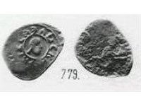 Монета Денга (голова вправо и кольцевая надпись, на обороте сидящий человек)