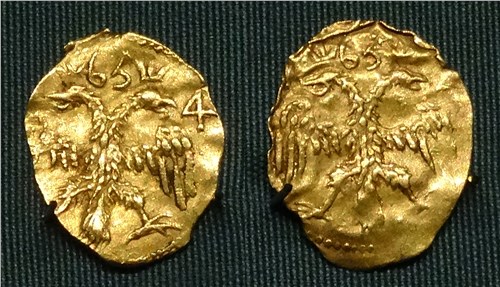 Монеты из экспозиции Эрмитажа, масса: 0,81 г; 0,83 г